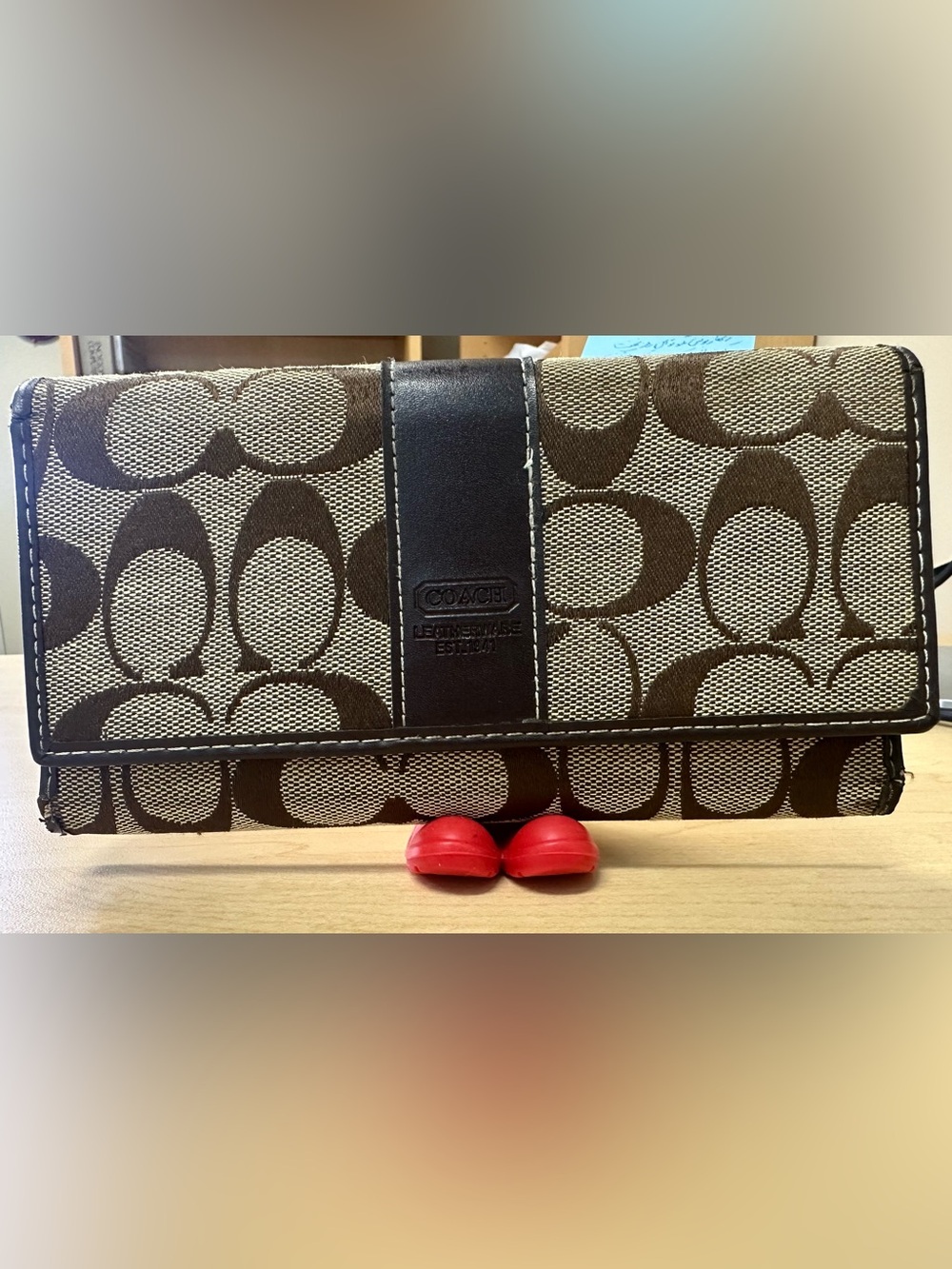 Coach Signature Canvas Checkbook Wallet Brown Khaki 🍨🤎